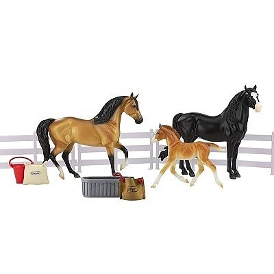 BREYER KONĚ SPANISH MUSTANG FAMILY