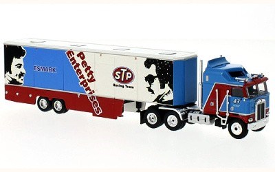 KENWORT K 100 AERODYNE w/ TRAILER STP 1980
