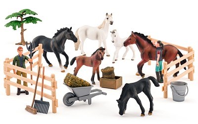 FAUNICA SADA KONĚ S LIPICÁNEM