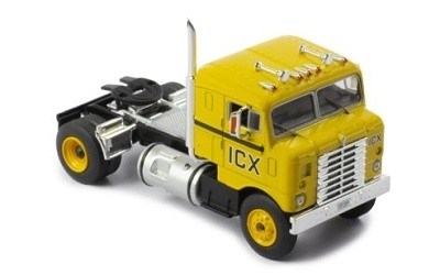 TAHAČ NÁVĚSŮ KENWORTH BULLNOSE 1950 WHITE