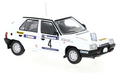 ŠKODA FAVORIT 136L #4 L. KŘEČEK / B. MOTL RALLY VALAŠSKÁ ZIMA 1989