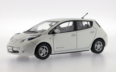 NISSAN LEAF 2010 WHITE