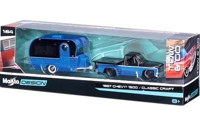 MAISTO DESIGN CHEVROLET 1500 1987 w/ OBYTNÝ PŘÍVĚS CLASSIC CRAFT