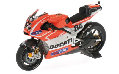 DUCATI DESMOSEDICI GP13 ANDREA DOVIZIOSO MOTOGP 2013