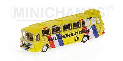 MERCEDES-BENZ O302 (LHD) FUSSBALL-WELTMEISTERSCHAFT 1974 MANNSCHAFTSBUS ´NIEDERLANDE´ L.E. 999 pcs.