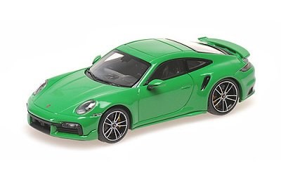 PORSCHE 911 992 TURBO S COUPE SPORT DESIGN 2021 GREEN