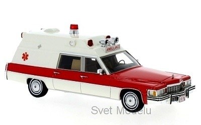 CADILLAC SUPERIOR AMBULANCE 1977 WHITE / RED