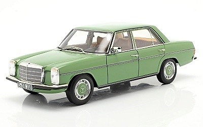 MERCEDES-BENZ 200 1973 GREEN