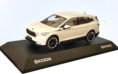 KODA ENYAQ iV BL MOON