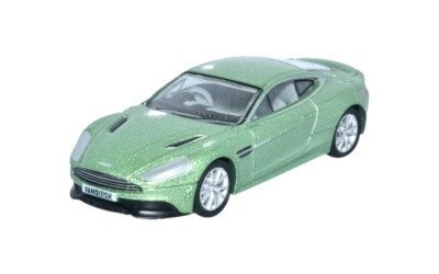 ASTON MARTIN VANQUISH GREEN