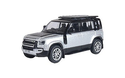 LAND ROVER DEFENDER 110 L663 RHD 2016 SILVER