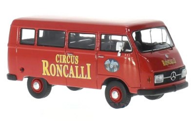 MERCEDES-BENZ L206 BUS CIRKUS RONCALLI