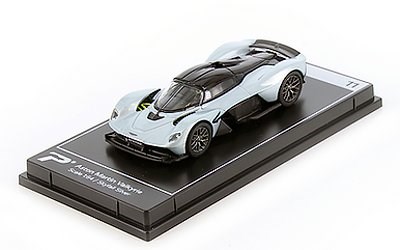 ASTON MARTIN VALKYRIE SKYFALL SILVER