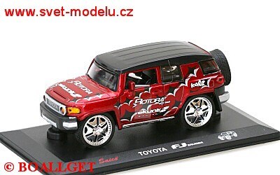 TOYOTA FJ CRUISER TUNER RED