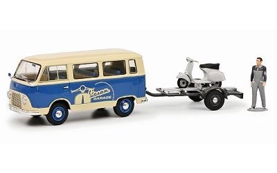FORD FK 1000 BUS w/ VESPA
