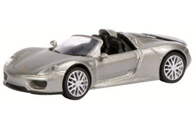 PORSCHE 918 SPYDER