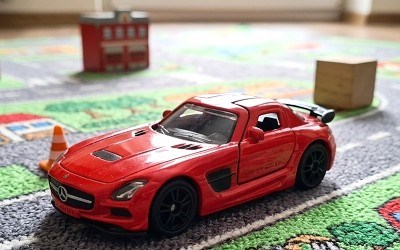 SIKU 1119 MERCEDES-BENZ SLS AMG BLACK SERIES