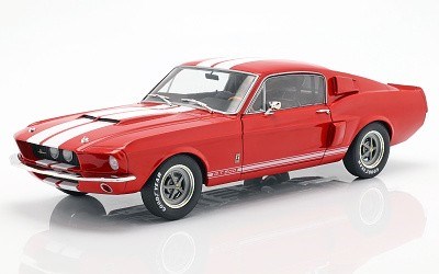 SHELBY GT500 1967 CANDY APPLE RED / WHITE STRIPES