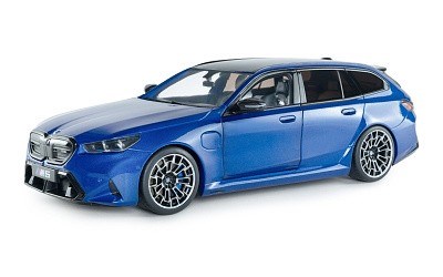 BMW M5 TOURING 2024 M Marina Bay Blue Metallic 