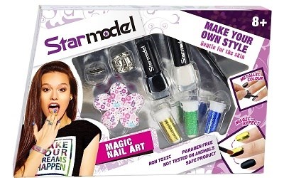 KOUZELNÁ SADA NA NEHTY