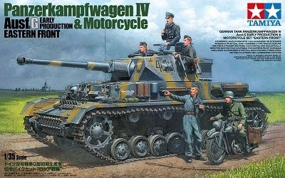 TAMIYA 25209 PANZERKAMFWAGEN IV AUSF. w/ MOTORCYKLE