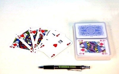 Karty Canasta v plastové krabičce