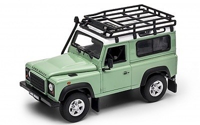 LAND ROVER DEFENDER GREEN
