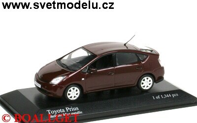 TOYOTA PRIUS 2004 RED